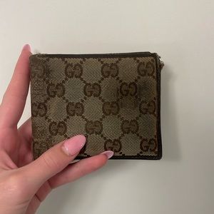Men’s gucci wallet